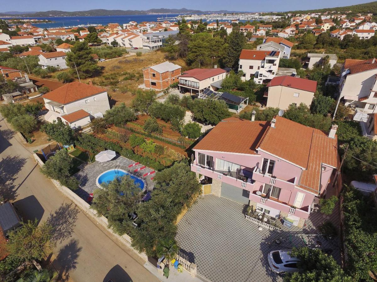 Apartment With Private Pool Sukošan Eksteriør billede