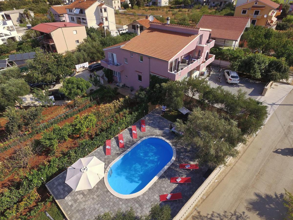 Apartment With Private Pool Sukošan Eksteriør billede